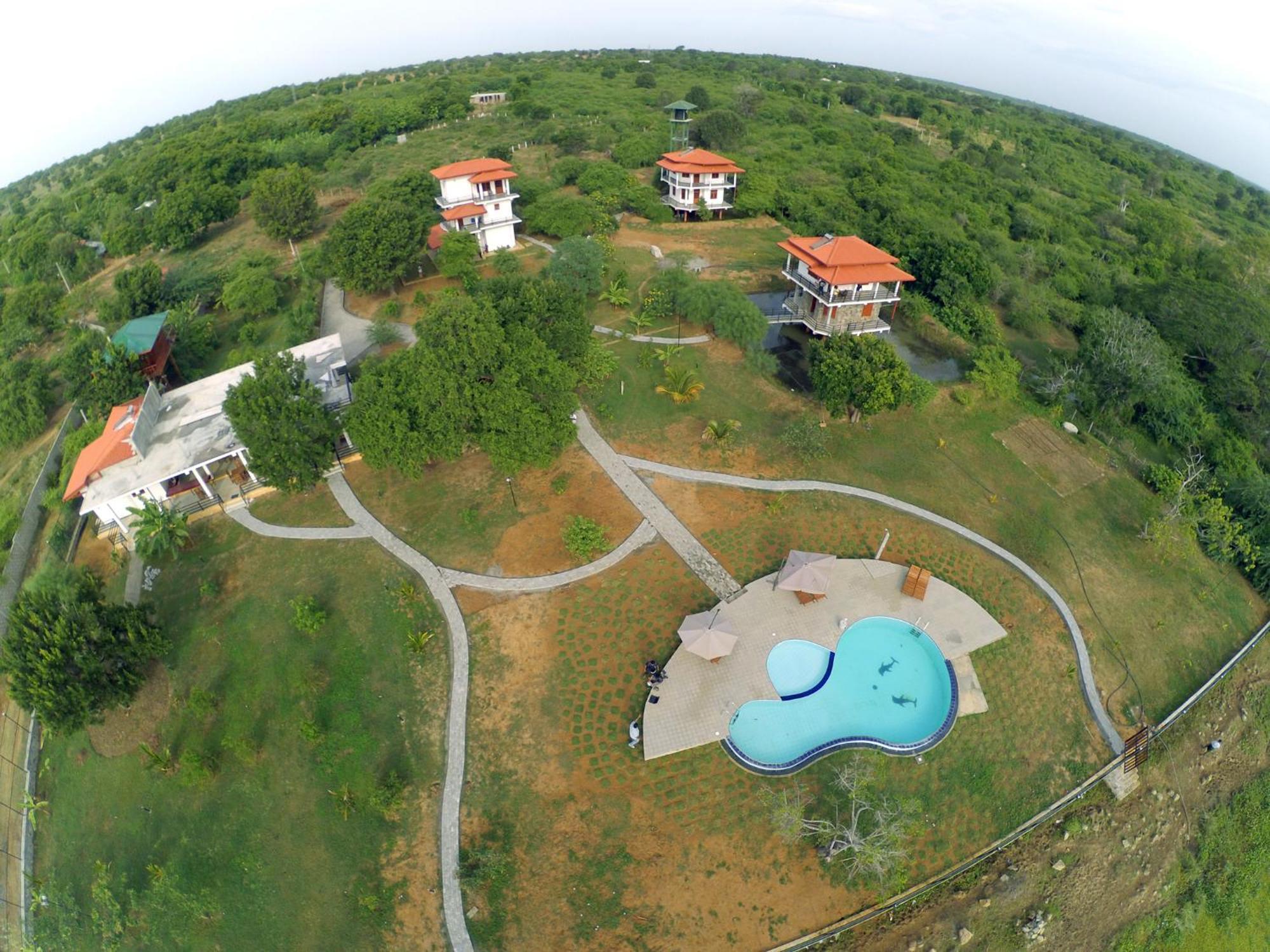 Lake Villa Resort Tissamaharama Buitenkant foto
