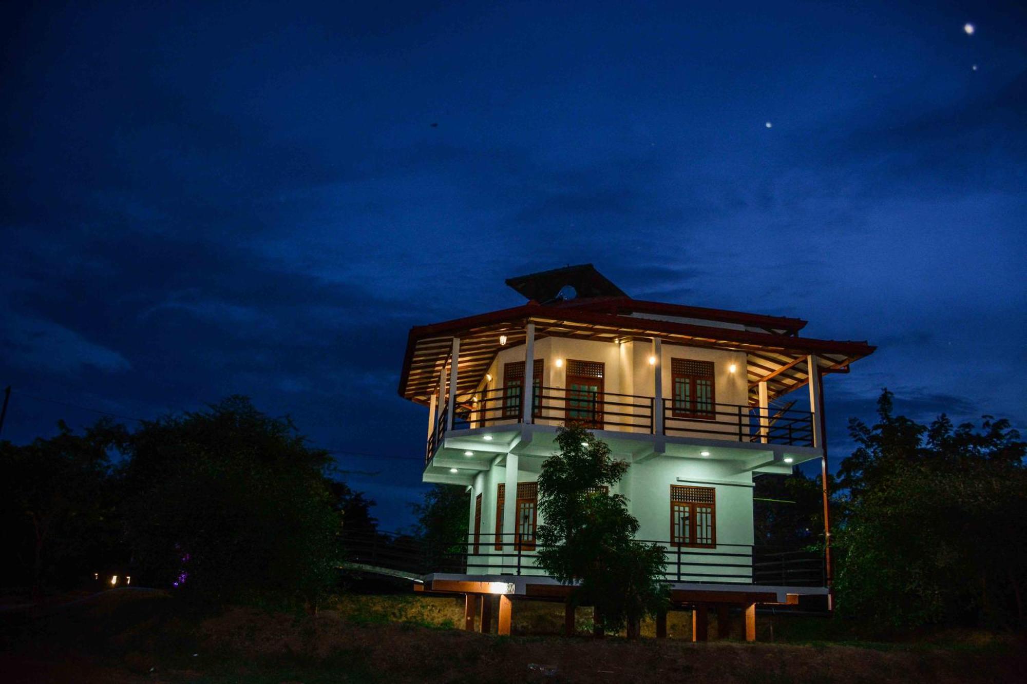 Lake Villa Resort Tissamaharama Buitenkant foto